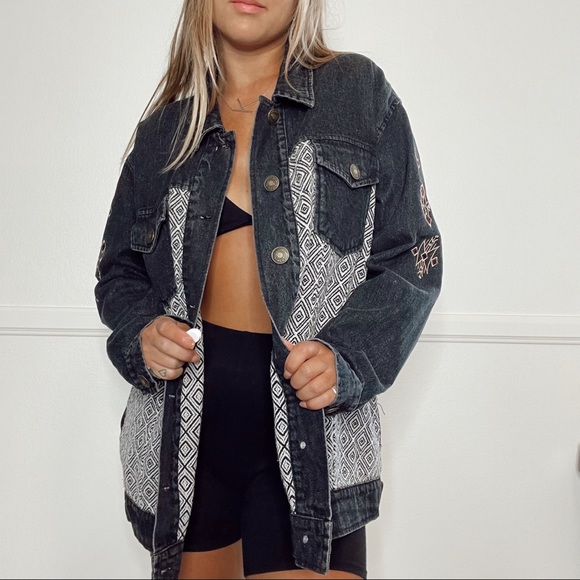 oversized vintage jean jacket - Picture 4 of 5